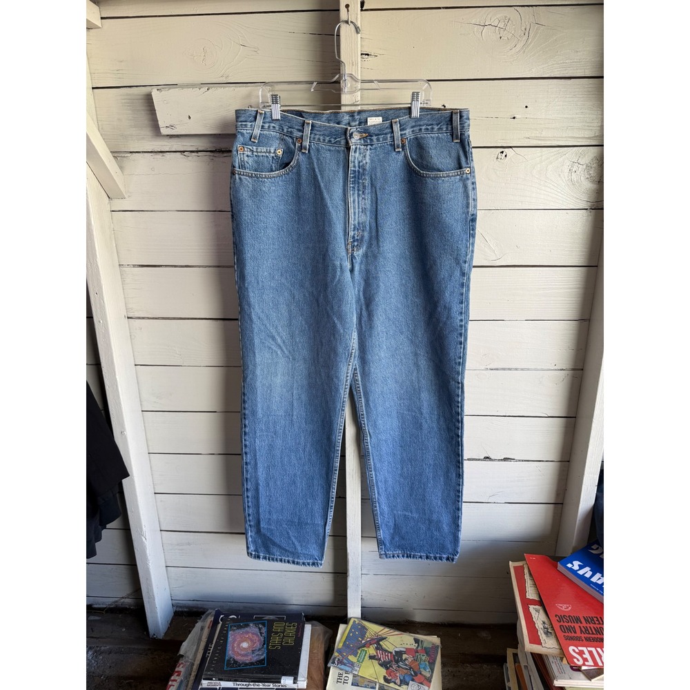 Vintage Levis 550 Relaxed Fit Jeans Mens 40x32 Medium Wash Denim Made in USA
